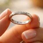 découvrez l'utilité des poinçons sur les bagues en france et apprenez à les déchiffrer pour garantir l'authenticité et la qualité de vos bijoux.